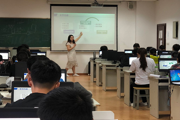 图为培训现场。记者:吴军蓉 摄(2).jpg